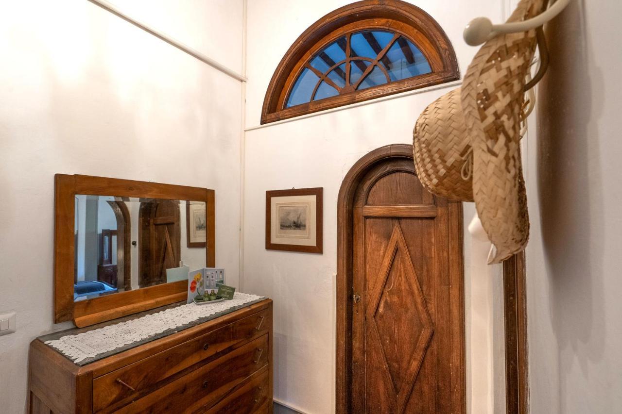 Alloggi In Villa Storica Pescia Extérieur photo
