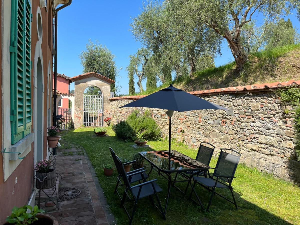 Alloggi In Villa Storica Pescia Extérieur photo