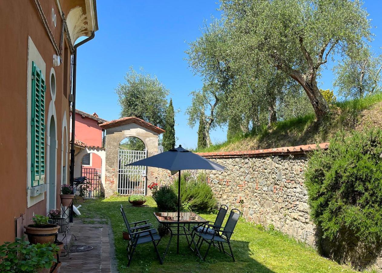 Alloggi In Villa Storica Pescia Extérieur photo
